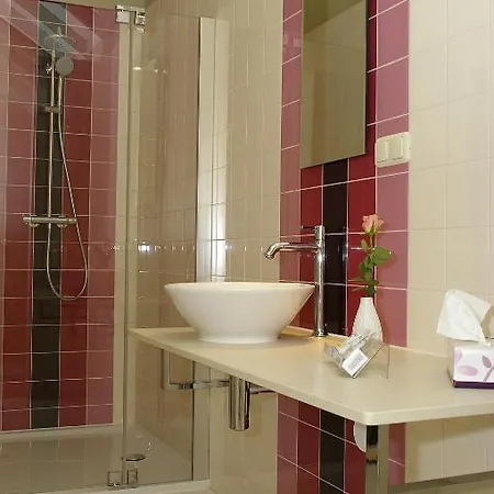 Rosa Arvensis Bed & Breakfast 4*