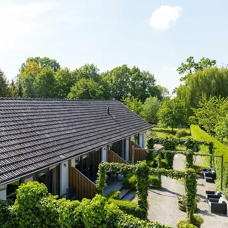 לינה וארוחת בוקר Rosa Arvensis